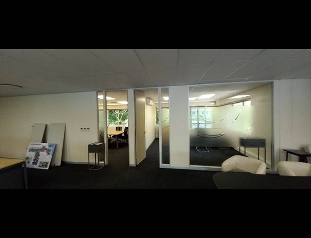 1,203M² OFFICE TO LET IN WOODMEAD